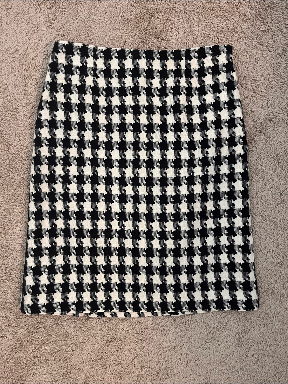 Covington Black & White Houndstooth Pencil Skirt